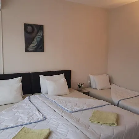 Amsterdam Hotel 3*