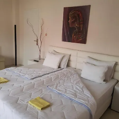 Amsterdam Hotel 3*