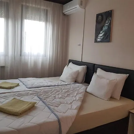 Amsterdam Hotel 3*